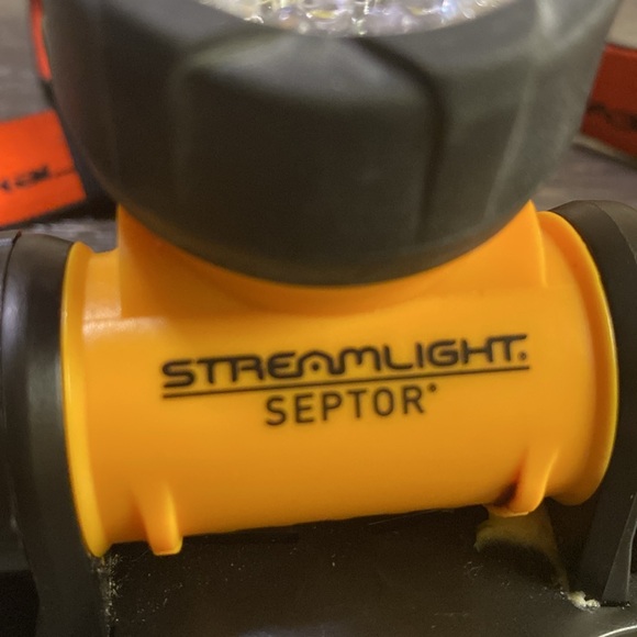 Streamlight Headlamp - Picture 2 of 5
